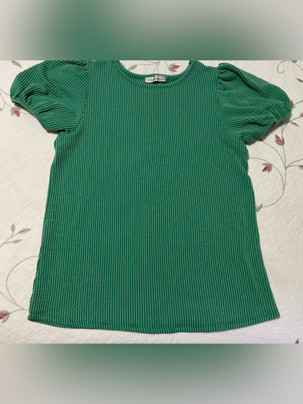 Zenana Green Textured Seersucker Puff Sleeve Top S